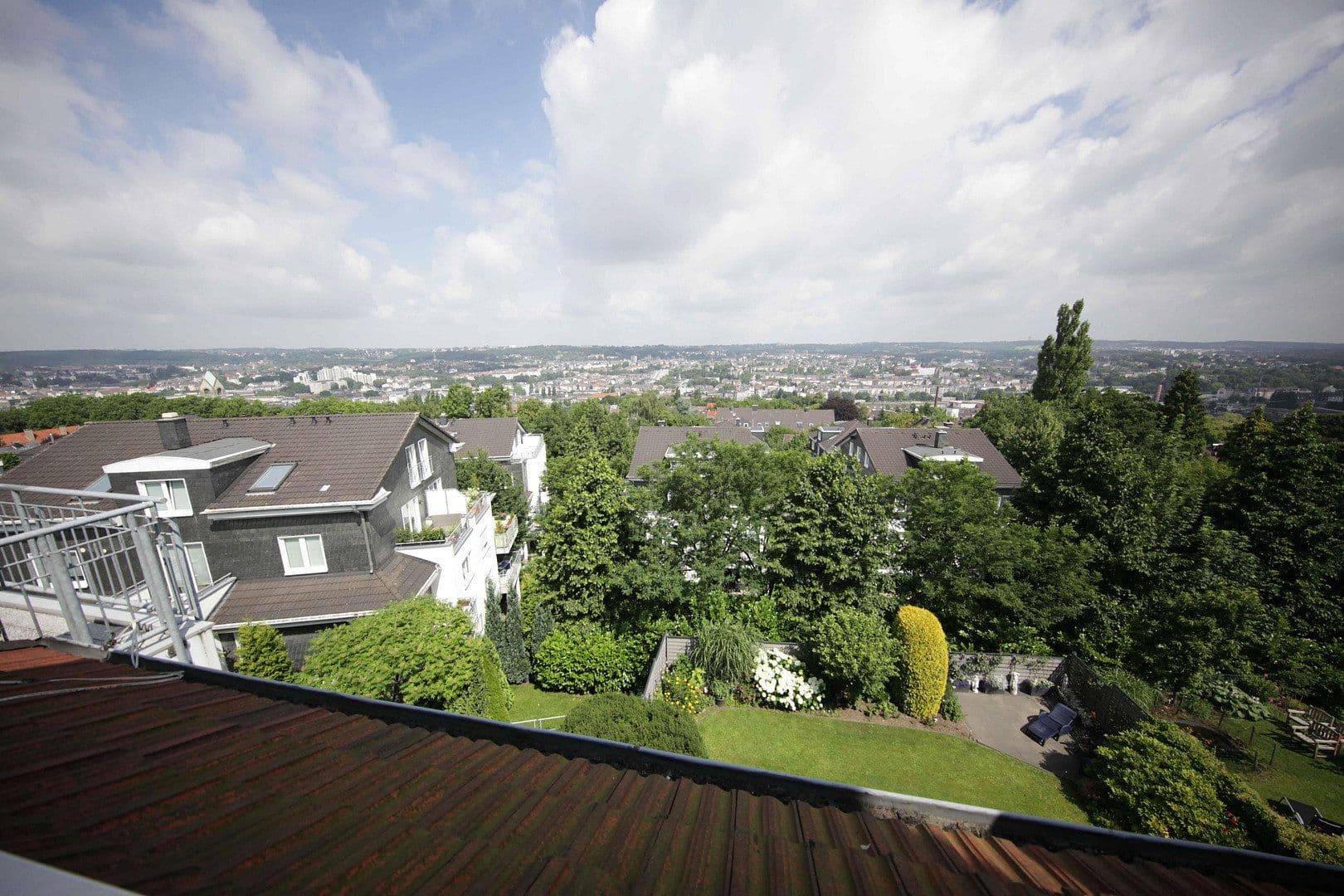 Pronájem bytu 3+1 105 m², Wuppertal, Severní Porýní-Vestfálsko Pronájem bytu 3+1 105 m², Wuppertal, Severní Porýní-Vestfálsko
