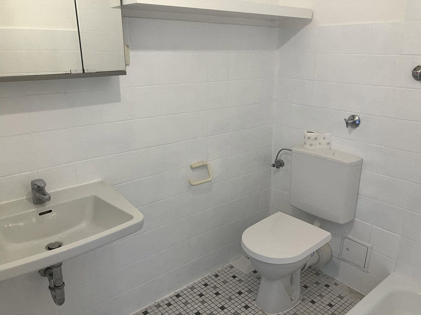 Pronájem bytu 1+1 24 m², Mannheim, Bádensko-Württembersko Pronájem bytu 1+1 24 m², Mannheim, Bádensko-Württembersko