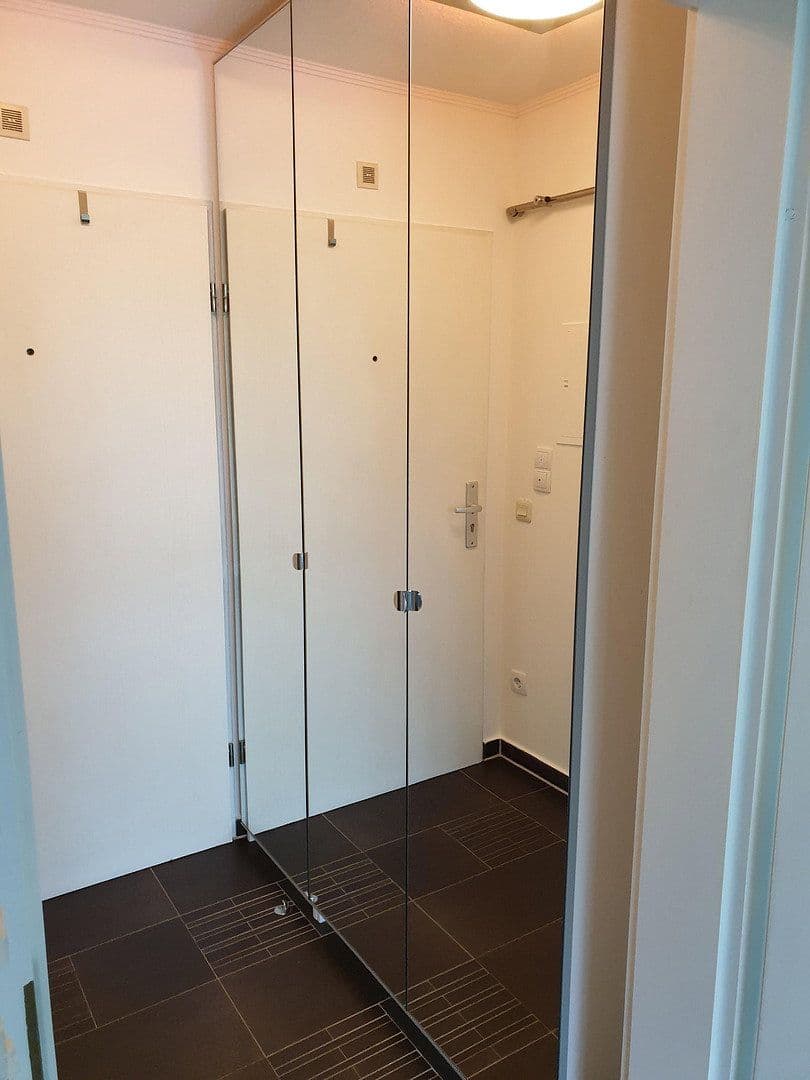 Pronájem bytu 1+1 47 m², Edith-Stein-Strasse 14, Unterschleissheim, Bavorsko Pronájem bytu 1+1 47 m², Edith-Stein-Strasse 14, Unterschleissheim, Bavorsko