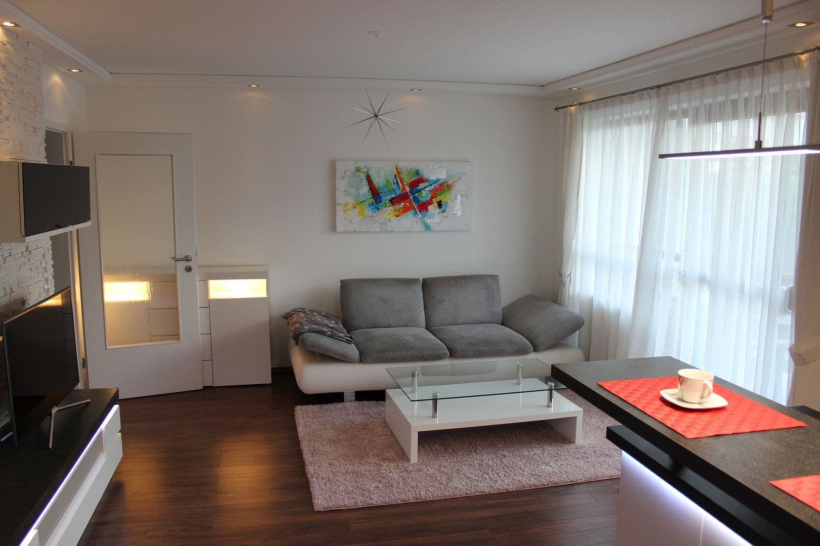 Pronájem bytu 1+1 47 m², Edith-Stein-Strasse 14, Unterschleissheim, Bavorsko Pronájem bytu 1+1 47 m², Edith-Stein-Strasse 14, Unterschleissheim, Bavorsko