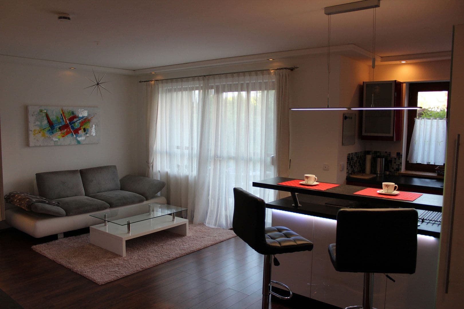 Pronájem bytu 1+1 47 m², Edith-Stein-Strasse 14, Unterschleissheim, Bavorsko Pronájem bytu 1+1 47 m², Edith-Stein-Strasse 14, Unterschleissheim, Bavorsko
