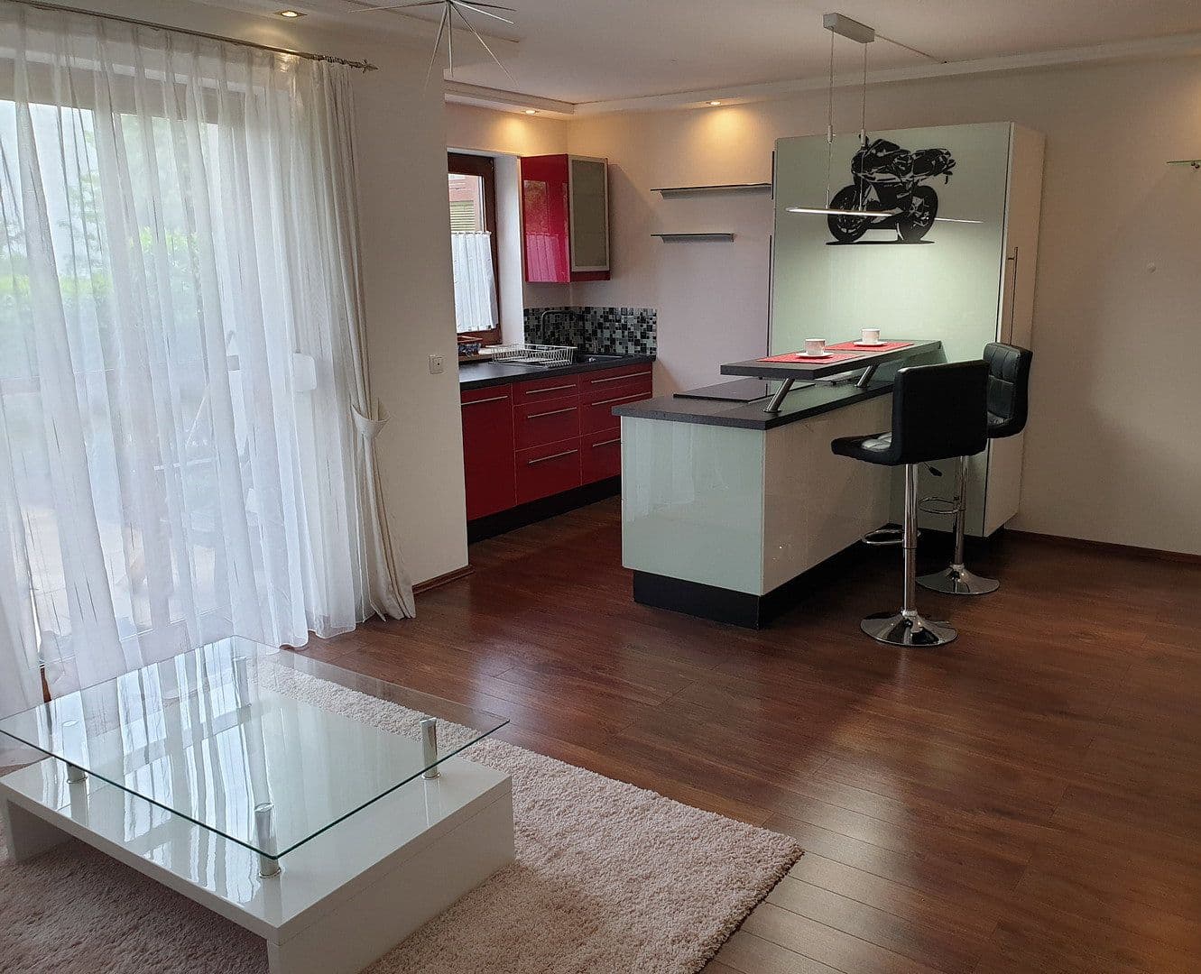 Pronájem bytu 1+1 47 m², Edith-Stein-Strasse 14, Unterschleissheim, Bavorsko Pronájem bytu 1+1 47 m², Edith-Stein-Strasse 14, Unterschleissheim, Bavorsko