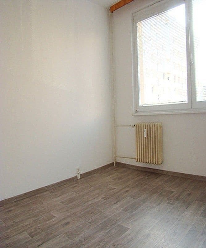 Pronájem bytu 1+1 42 m², Husova, Chrudim, Pardubický kraj Pronájem bytu 1+1 42 m², Husova, Chrudim, Pardubický kraj