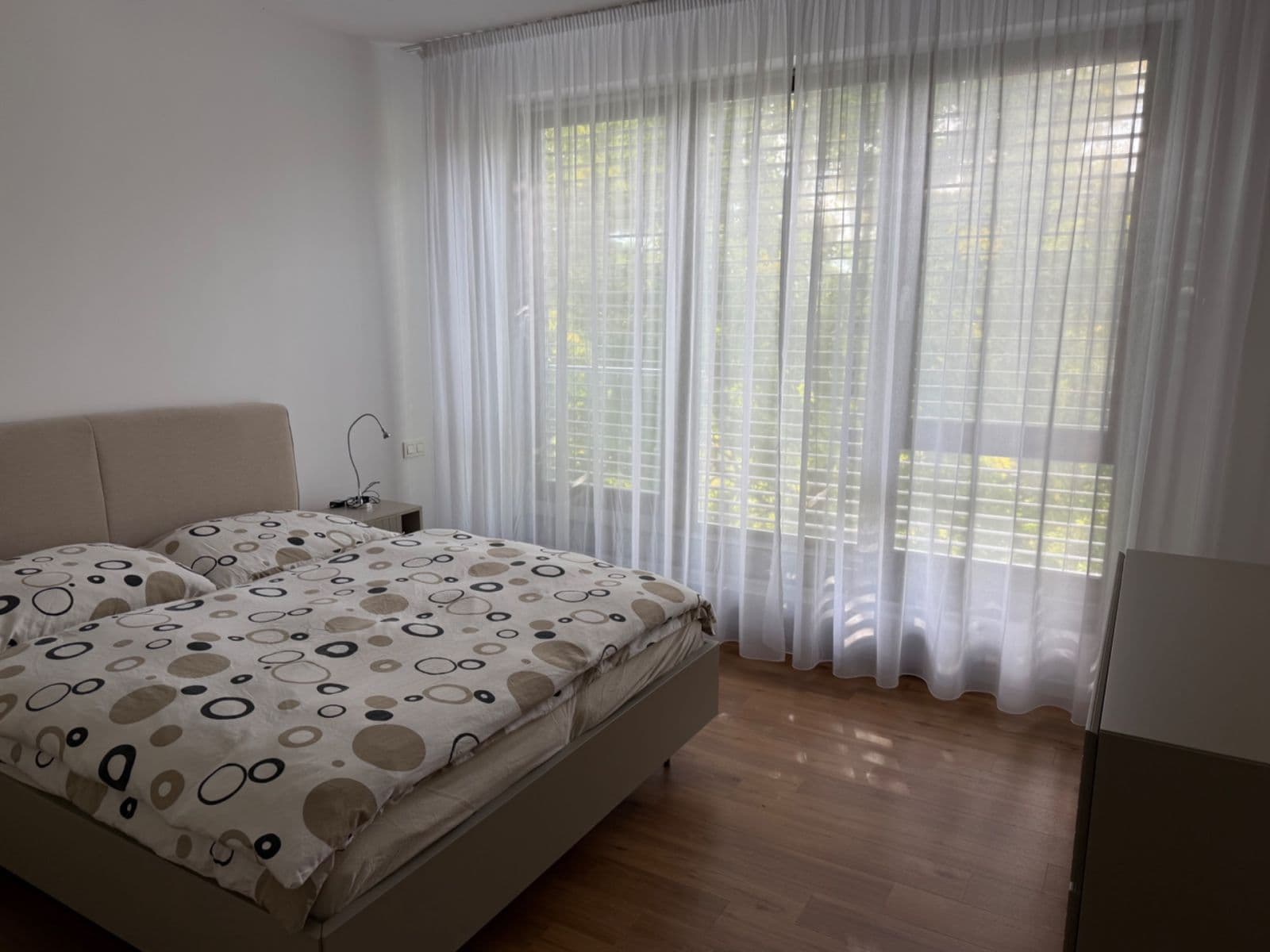 Pronájem bytu 2+1 70 m², Hriňovská, Bratislava - mestská časť Staré Mesto, Bratislavský kraj Pronájem bytu 2+1 70 m², Hriňovská, Bratislava - mestská časť Staré Mesto, Bratislavský kraj