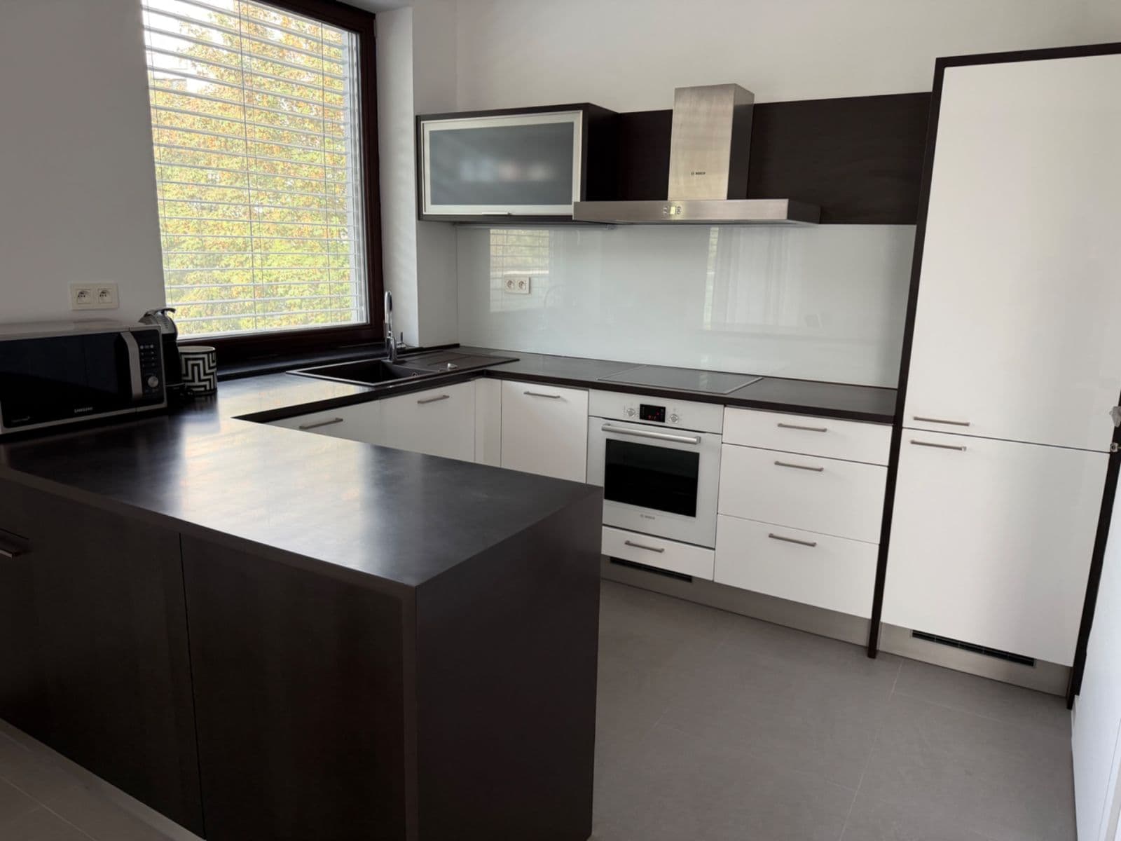 Pronájem bytu 2+1 70 m², Hriňovská, Bratislava - mestská časť Staré Mesto, Bratislavský kraj Pronájem bytu 2+1 70 m², Hriňovská, Bratislava - mestská časť Staré Mesto, Bratislavský kraj