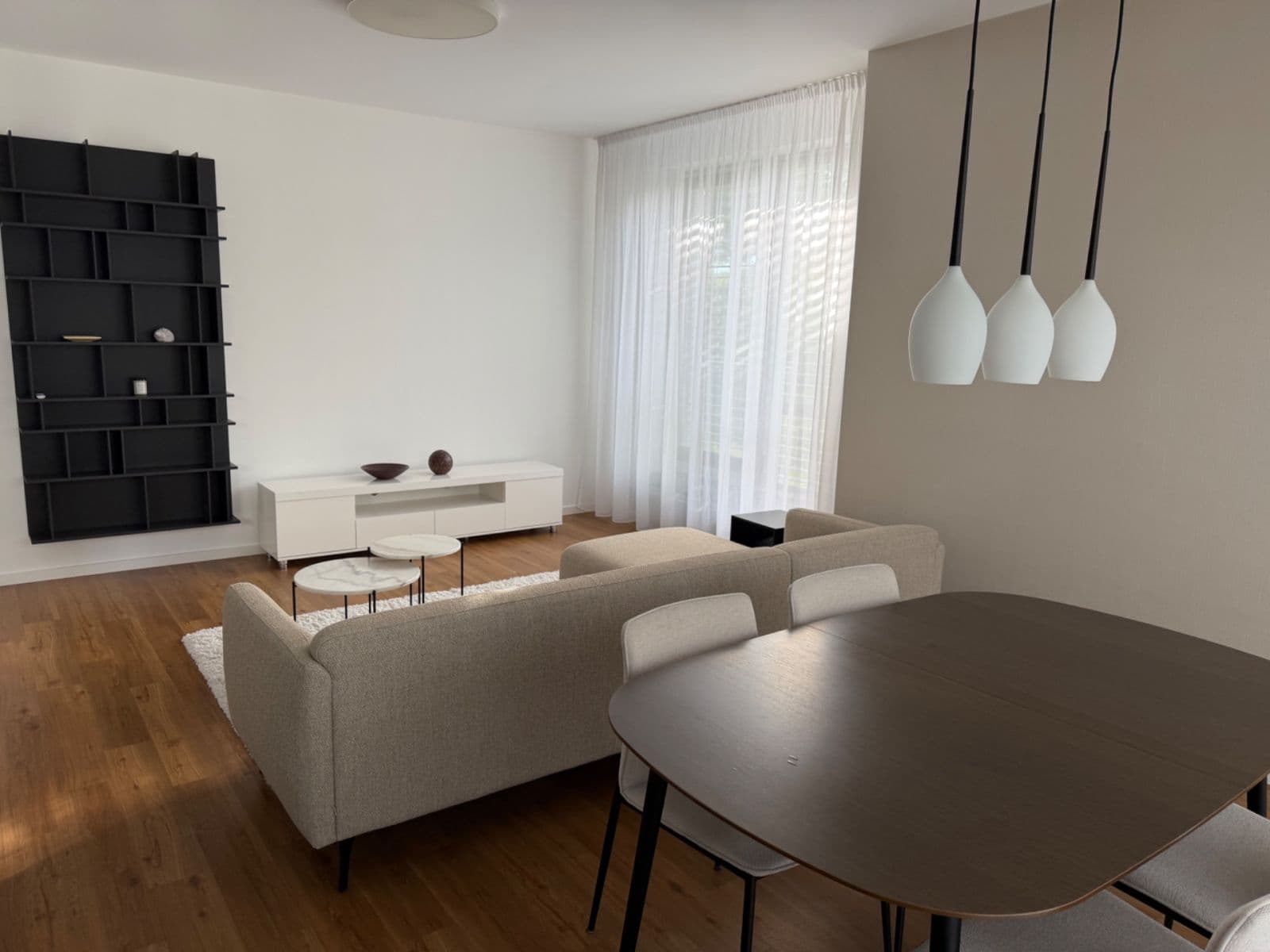 Pronájem bytu 2+1 70 m², Hriňovská, Bratislava - mestská časť Staré Mesto, Bratislavský kraj Pronájem bytu 2+1 70 m², Hriňovská, Bratislava - mestská časť Staré Mesto, Bratislavský kraj