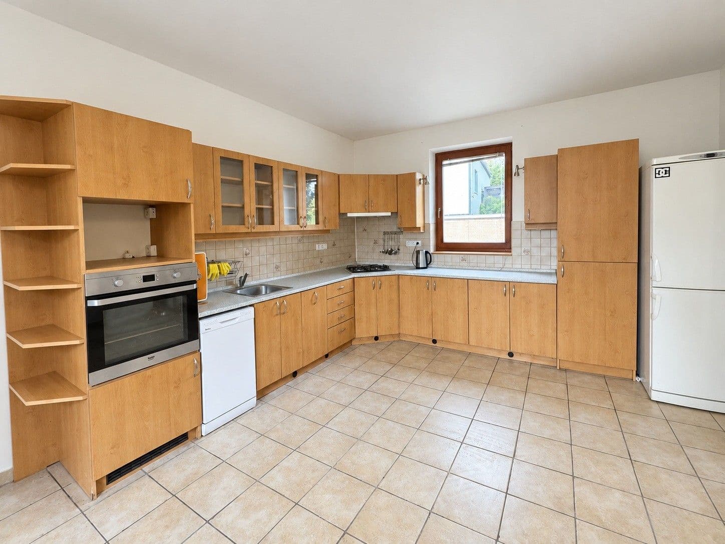 Pronájem bytu 2+1 100 m², V chaloupkách, Lety, Středočeský kraj Pronájem bytu 2+1 100 m², V chaloupkách, Lety, Středočeský kraj