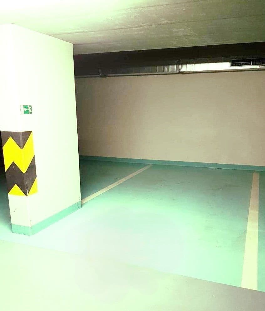 Pronájem garáže 17 m², Kakosova, Praha, Praha Pronájem garáže 17 m², Kakosova, Praha, Praha