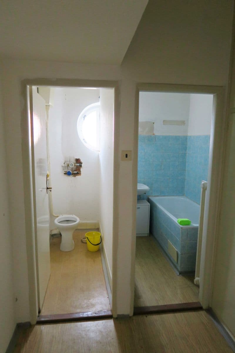 Prodej bytu 2+1 57 m², 28. pluku, Praha, Praha Prodej bytu 2+1 57 m², 28. pluku, Praha, Praha