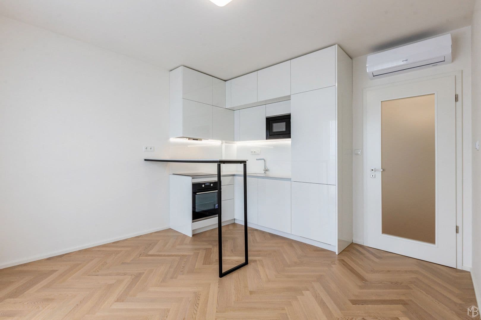 Pronájem bytu 2+kk 65 m², 5. května, Praha, Praha Pronájem bytu 2+kk 65 m², 5. května, Praha, Praha