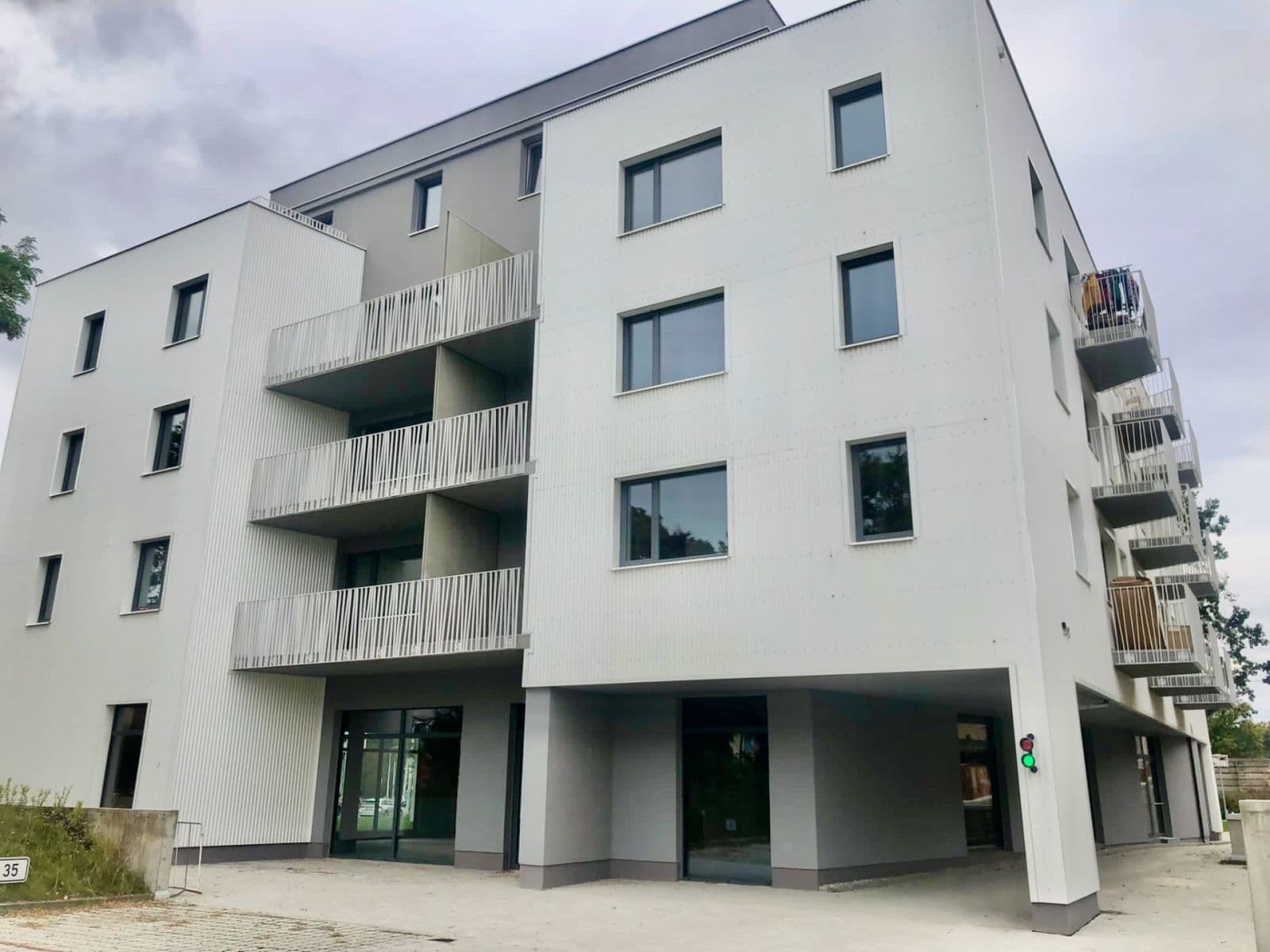 Pronájem bytu 1+kk 31 m², Kbelská, Praha, Praha Pronájem bytu 1+kk 31 m², Kbelská, Praha, Praha