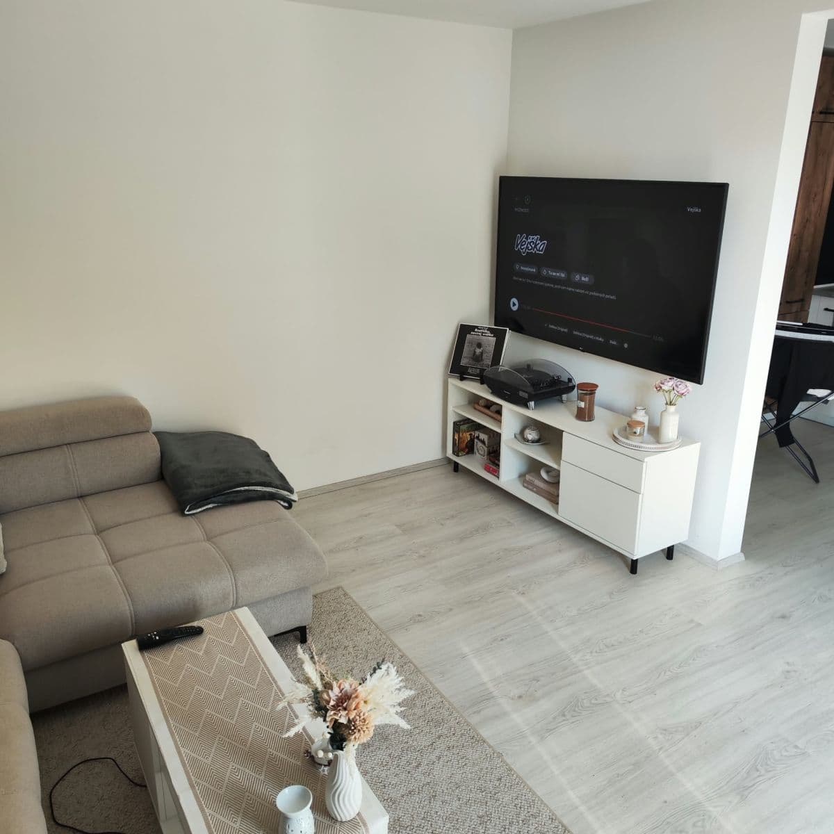 Prodej bytu 2+kk 54 m², Pražská, Nehvizdy, Středočeský kraj Prodej bytu 2+kk 54 m², Pražská, Nehvizdy, Středočeský kraj