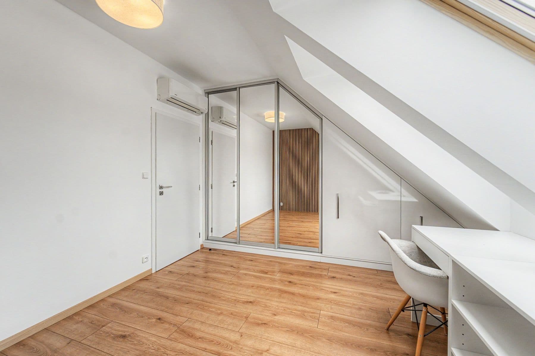 Prodej bytu 3+kk 136 m², Drahobejlova, Praha, Praha Prodej bytu 3+kk 136 m², Drahobejlova, Praha, Praha