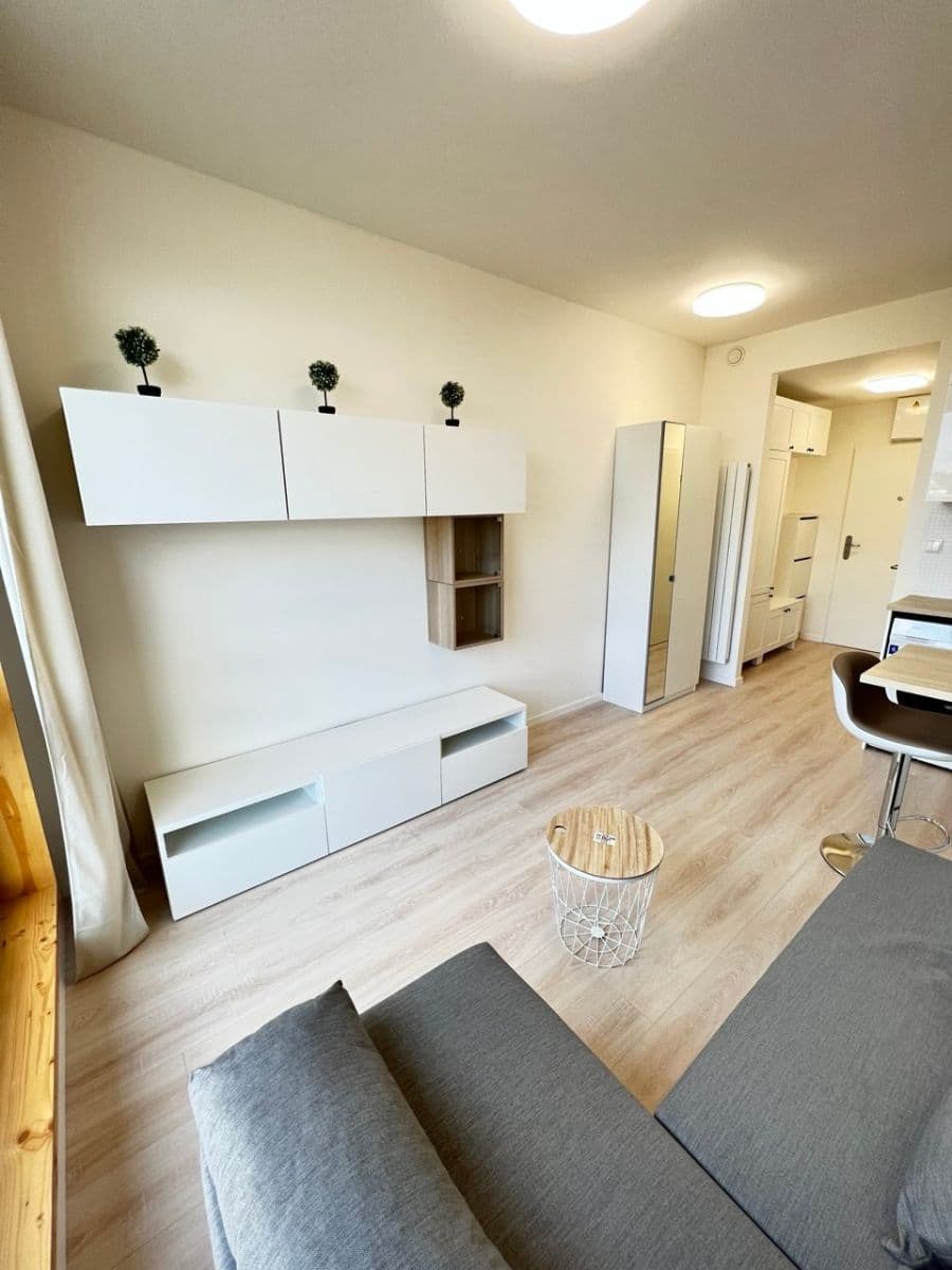 Prodej bytu 1+kk 19 m², Poděbradská, Praha, Praha Prodej bytu 1+kk 19 m², Poděbradská, Praha, Praha