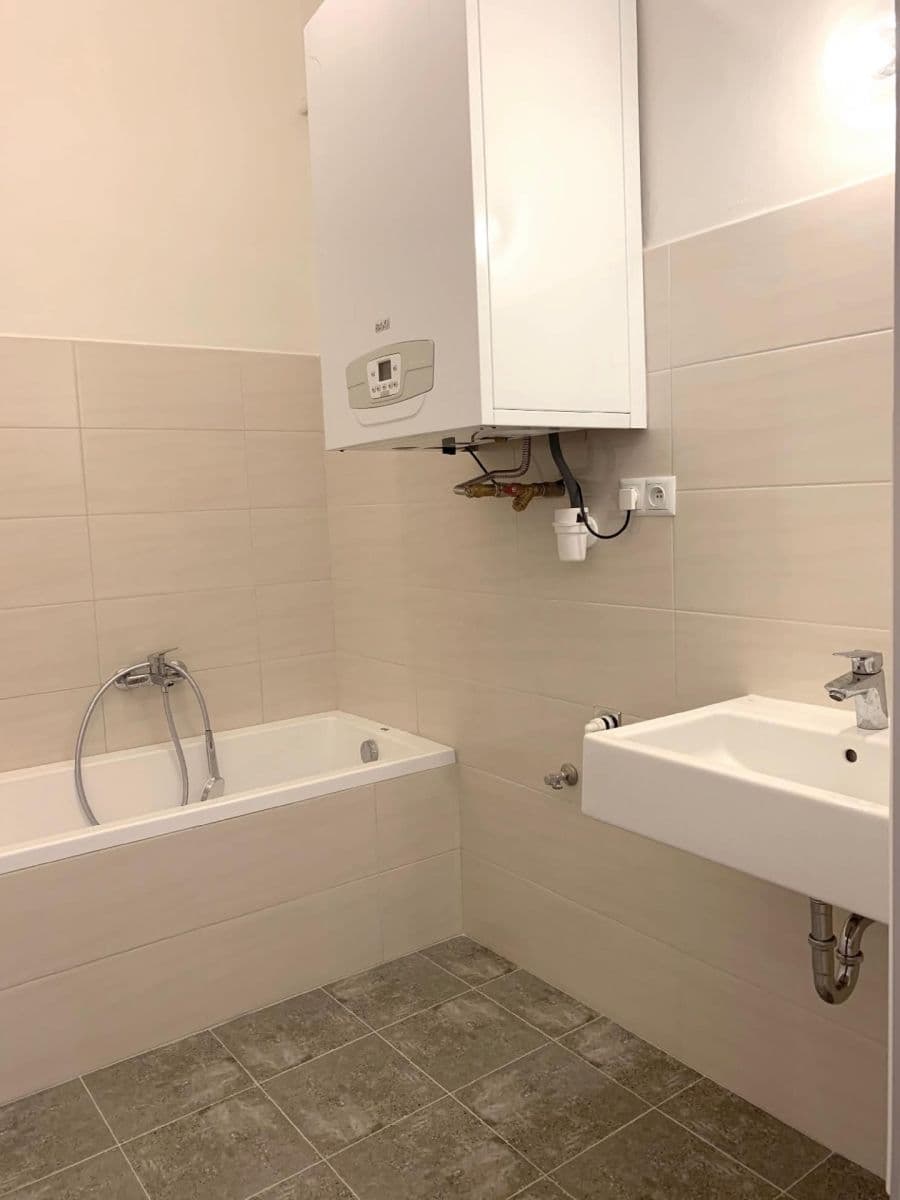 Pronájem bytu 2+kk 62 m², Domažlická, Brno, Jihomoravský kraj Pronájem bytu 2+kk 62 m², Domažlická, Brno, Jihomoravský kraj