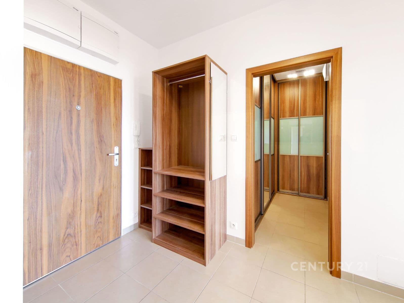 Prodej bytu 5+kk 120 m², Československého exilu, Praha, Praha Prodej bytu 5+kk 120 m², Československého exilu, Praha, Praha