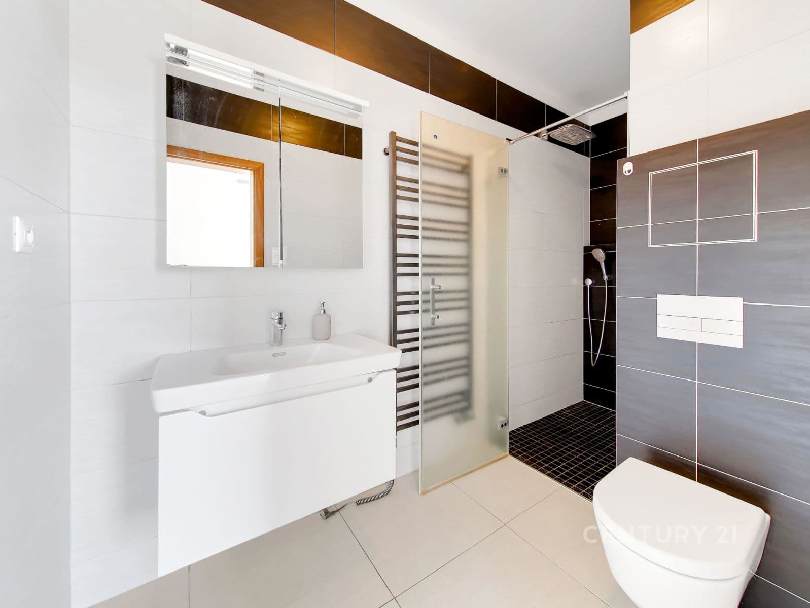 Prodej bytu 5+kk 120 m², Československého exilu, Praha, Praha Prodej bytu 5+kk 120 m², Československého exilu, Praha, Praha