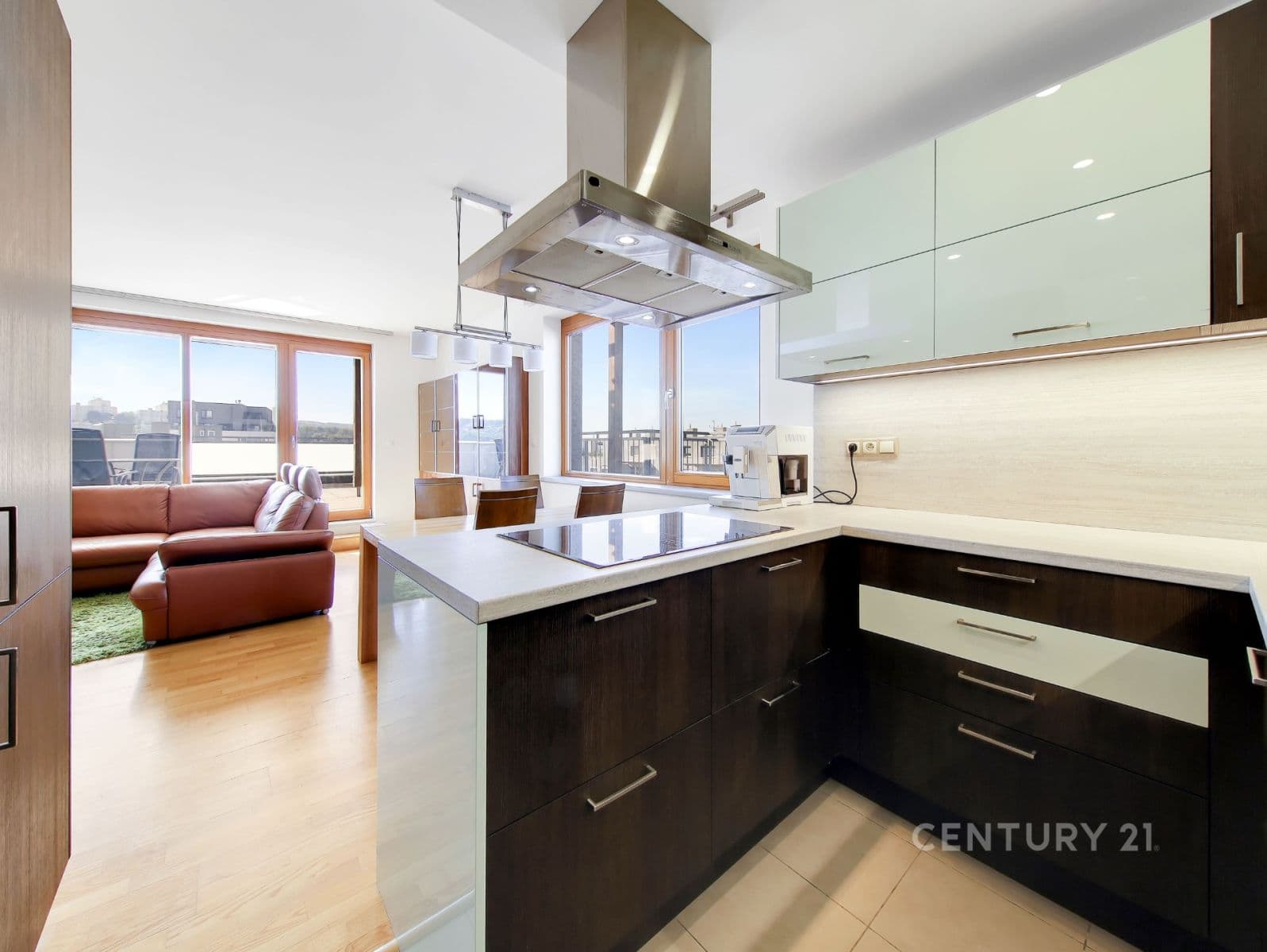 Prodej bytu 5+kk 120 m², Československého exilu, Praha, Praha Prodej bytu 5+kk 120 m², Československého exilu, Praha, Praha
