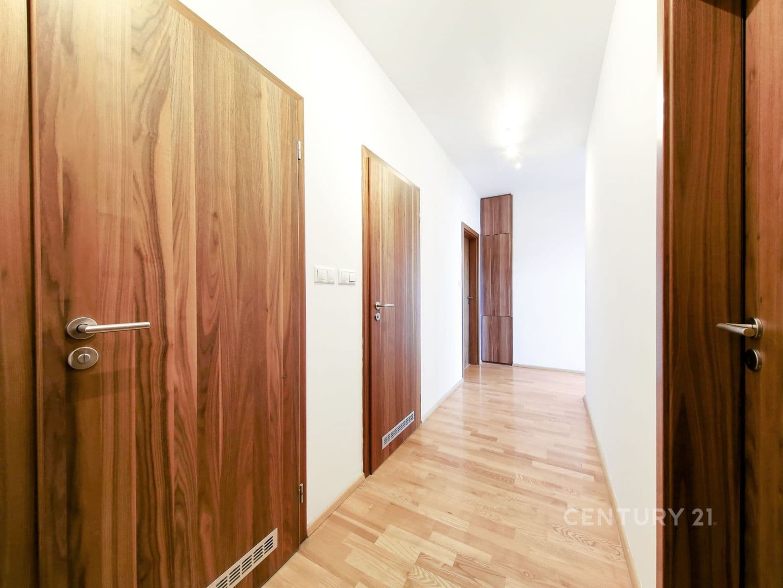 Prodej bytu 5+kk 120 m², Československého exilu, Praha, Praha Prodej bytu 5+kk 120 m², Československého exilu, Praha, Praha