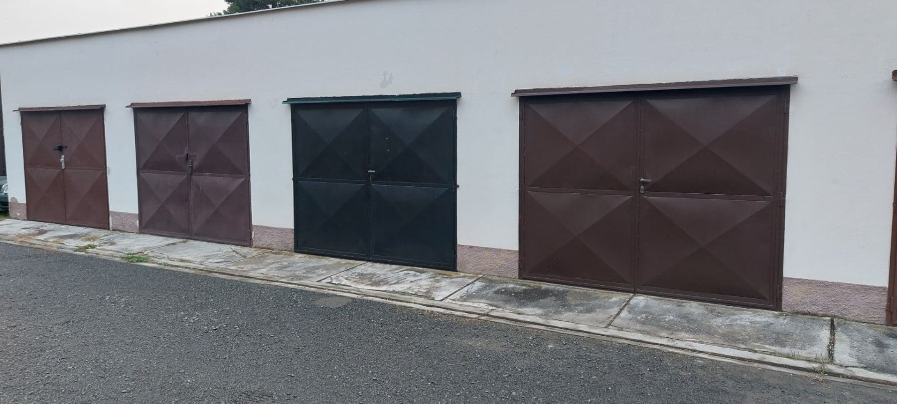 Pronájem garáže 18 m², Starý Plzenec, Plzeňský kraj Pronájem garáže 18 m², Starý Plzenec, Plzeňský kraj