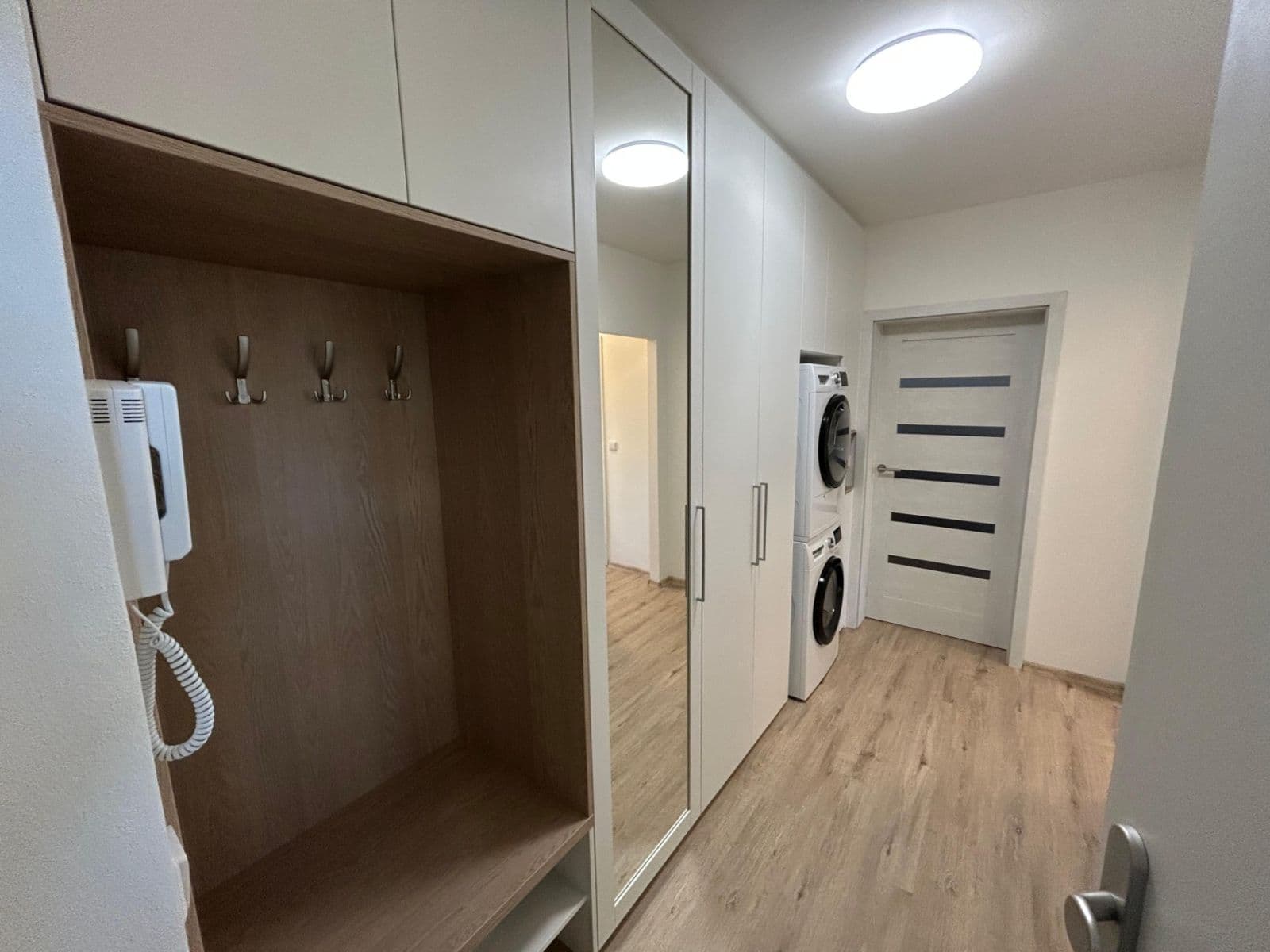 Pronájem bytu 2+1 51 m², V Úžlabině, Praha, Praha Pronájem bytu 2+1 51 m², V Úžlabině, Praha, Praha