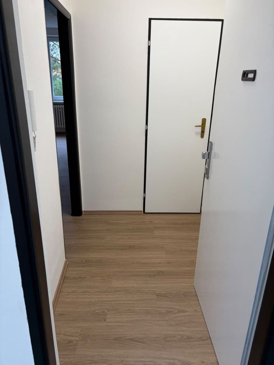 Pronájem bytu 1+1 39 m², Klánova, Praha, Praha Pronájem bytu 1+1 39 m², Klánova, Praha, Praha