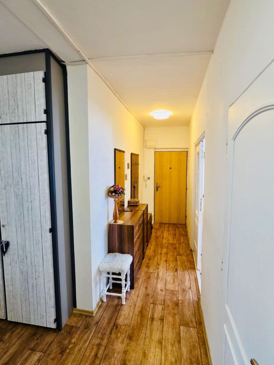 Prodej bytu 3+1 73 m², Okružní, Orlová, Moravskoslezský kraj Prodej bytu 3+1 73 m², Okružní, Orlová, Moravskoslezský kraj