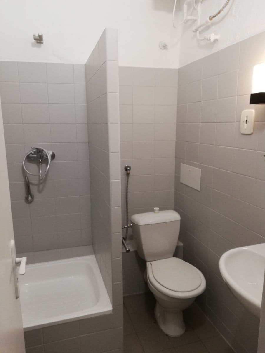 Pronájem bytu 1+1 38 m², Minská, Praha, Praha Pronájem bytu 1+1 38 m², Minská, Praha, Praha