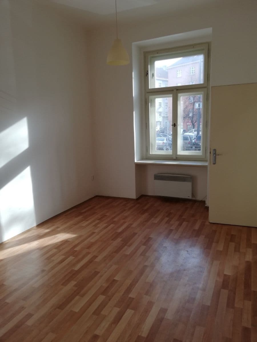 Pronájem bytu 1+1 38 m², Minská, Praha, Praha Pronájem bytu 1+1 38 m², Minská, Praha, Praha