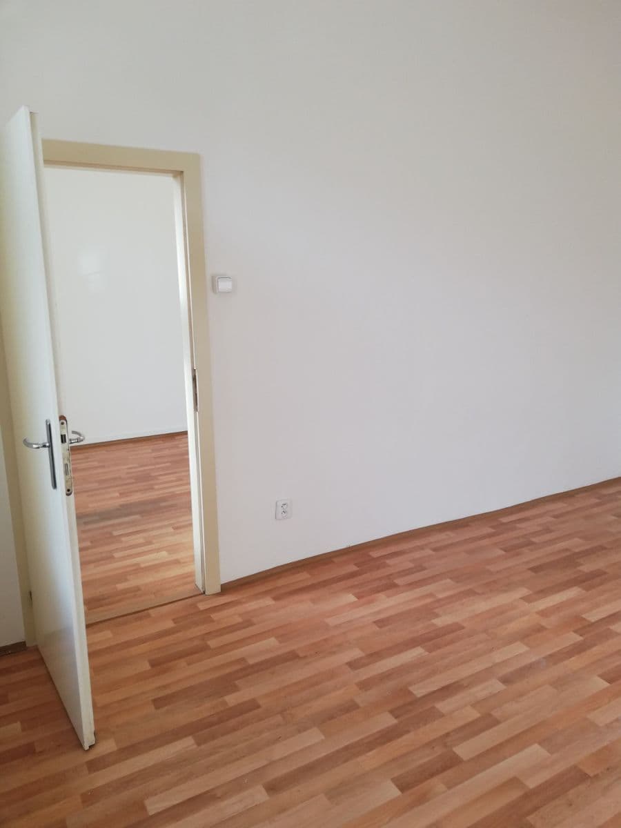 Pronájem bytu 1+1 38 m², Minská, Praha, Praha Pronájem bytu 1+1 38 m², Minská, Praha, Praha
