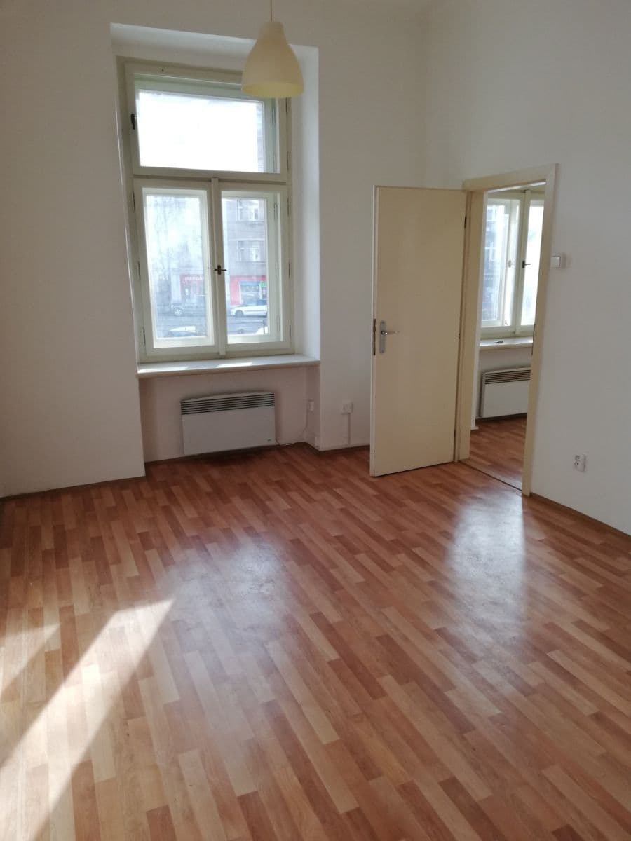 Pronájem bytu 1+1 38 m², Minská, Praha, Praha Pronájem bytu 1+1 38 m², Minská, Praha, Praha