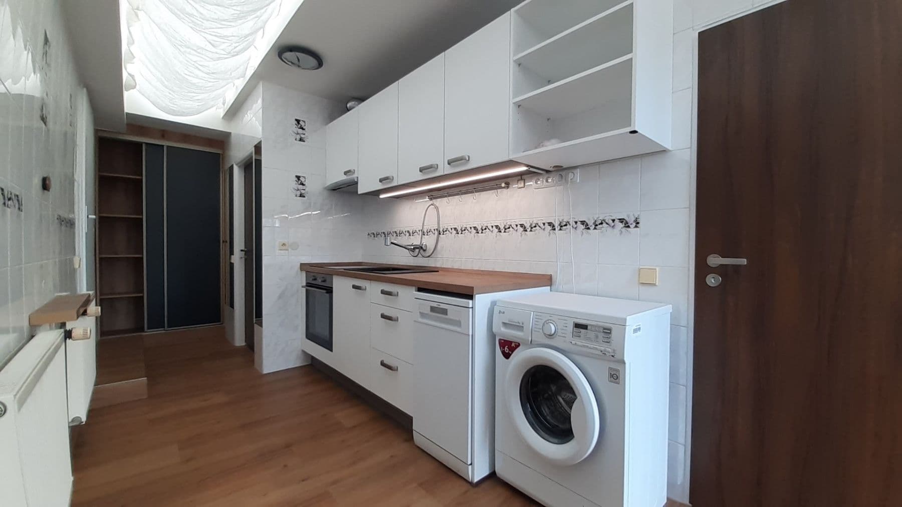 Pronájem bytu 2+1 43 m², Pozdeňská, Praha, Praha Pronájem bytu 2+1 43 m², Pozdeňská, Praha, Praha