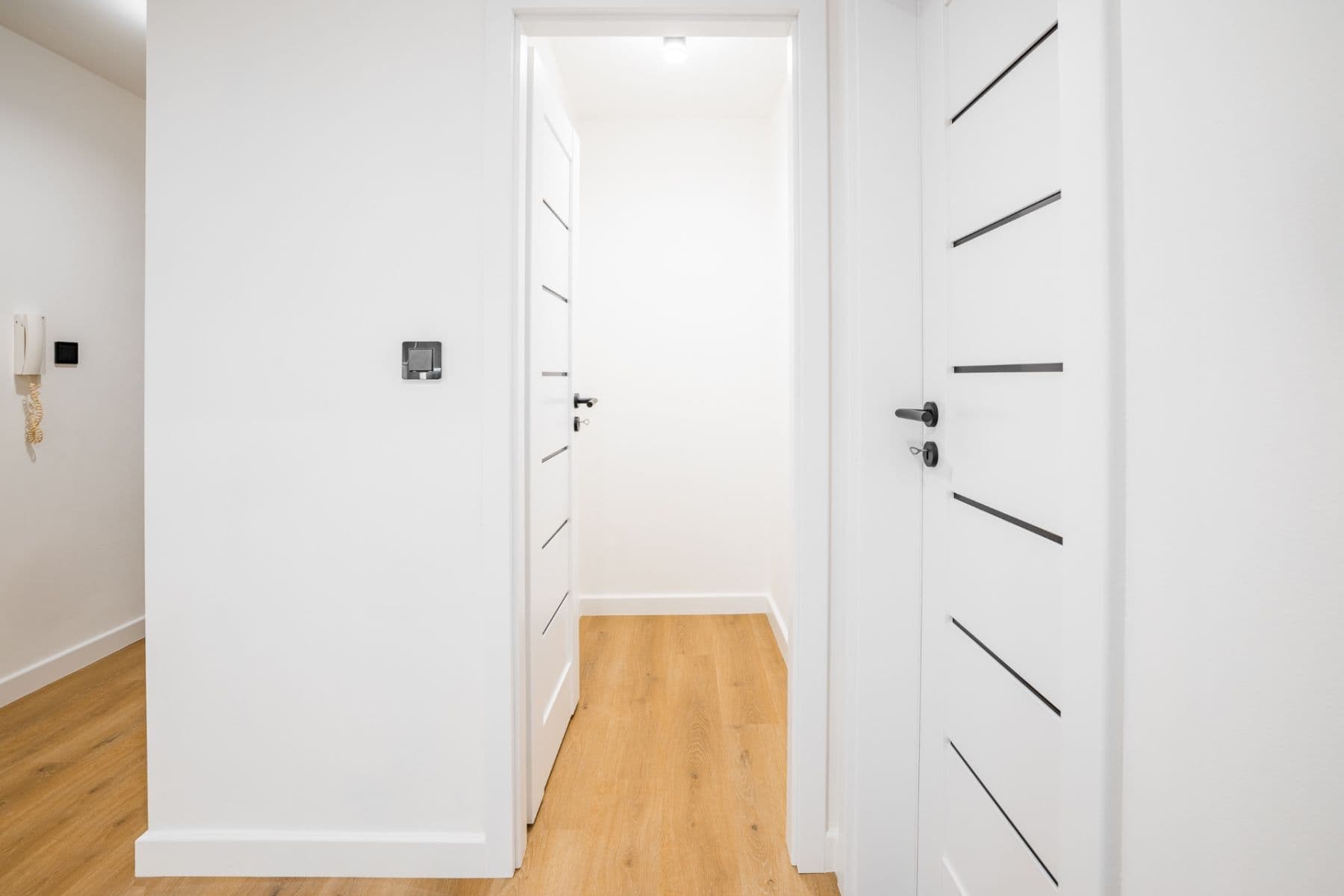 Prodej bytu 2+kk 46 m², U Jezera, Praha, Praha Prodej bytu 2+kk 46 m², U Jezera, Praha, Praha