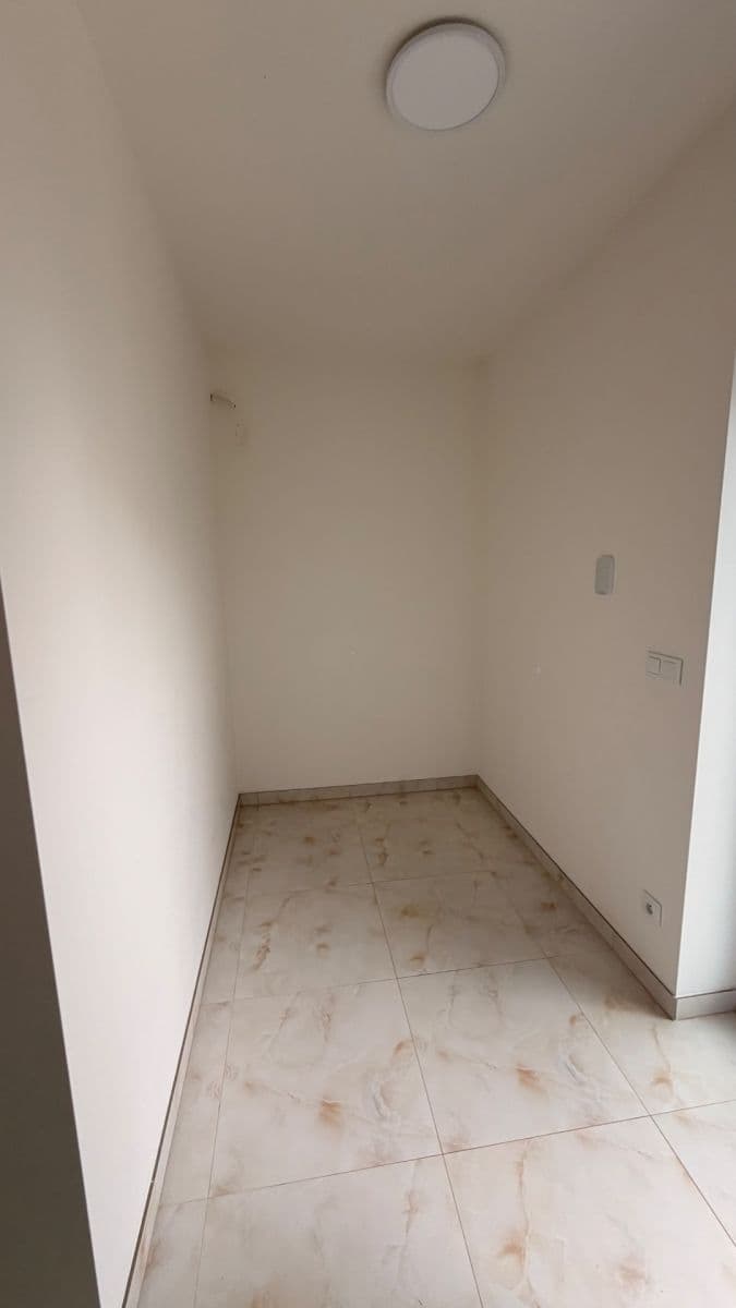 Pronájem domu 120 m², pozemek 399 m², Chrášťany, Středočeský kraj Pronájem domu 120 m², pozemek 399 m², Chrášťany, Středočeský kraj