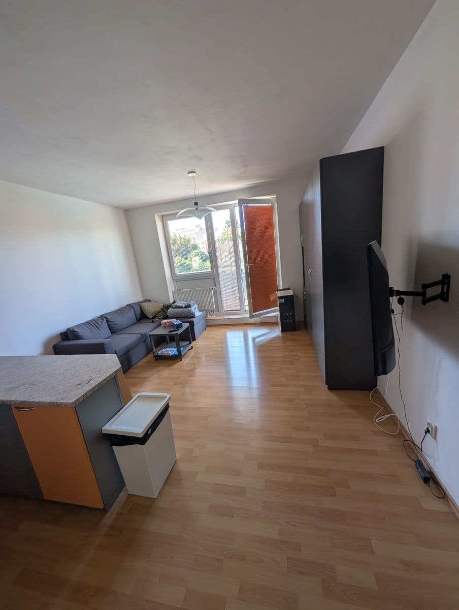 Pronájem bytu 1+kk 31 m², Beranových, Praha, Praha Pronájem bytu 1+kk 31 m², Beranových, Praha, Praha