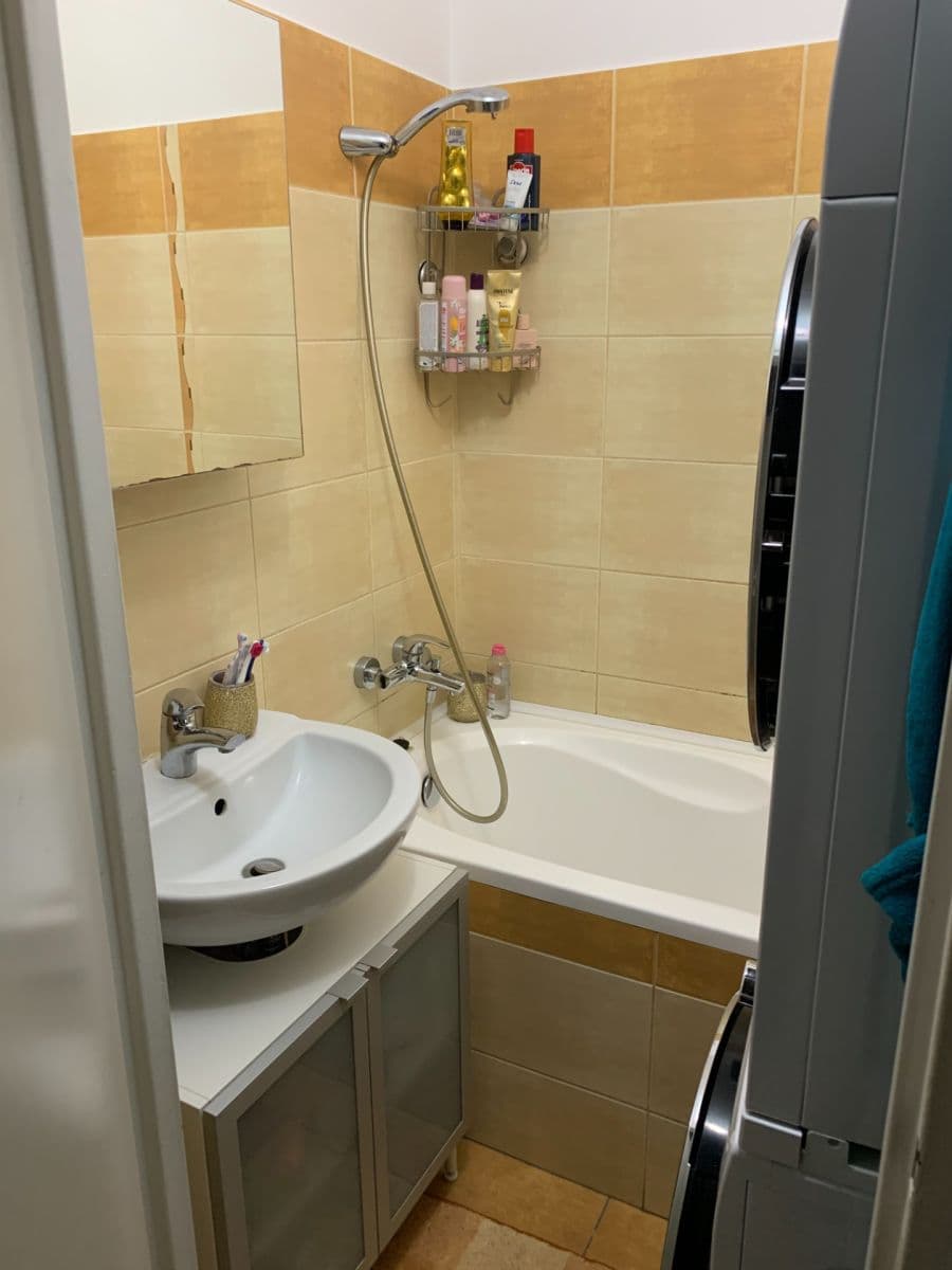 Pronájem bytu 2+1 56 m², Seifertova, Třinec, Moravskoslezský kraj Pronájem bytu 2+1 56 m², Seifertova, Třinec, Moravskoslezský kraj