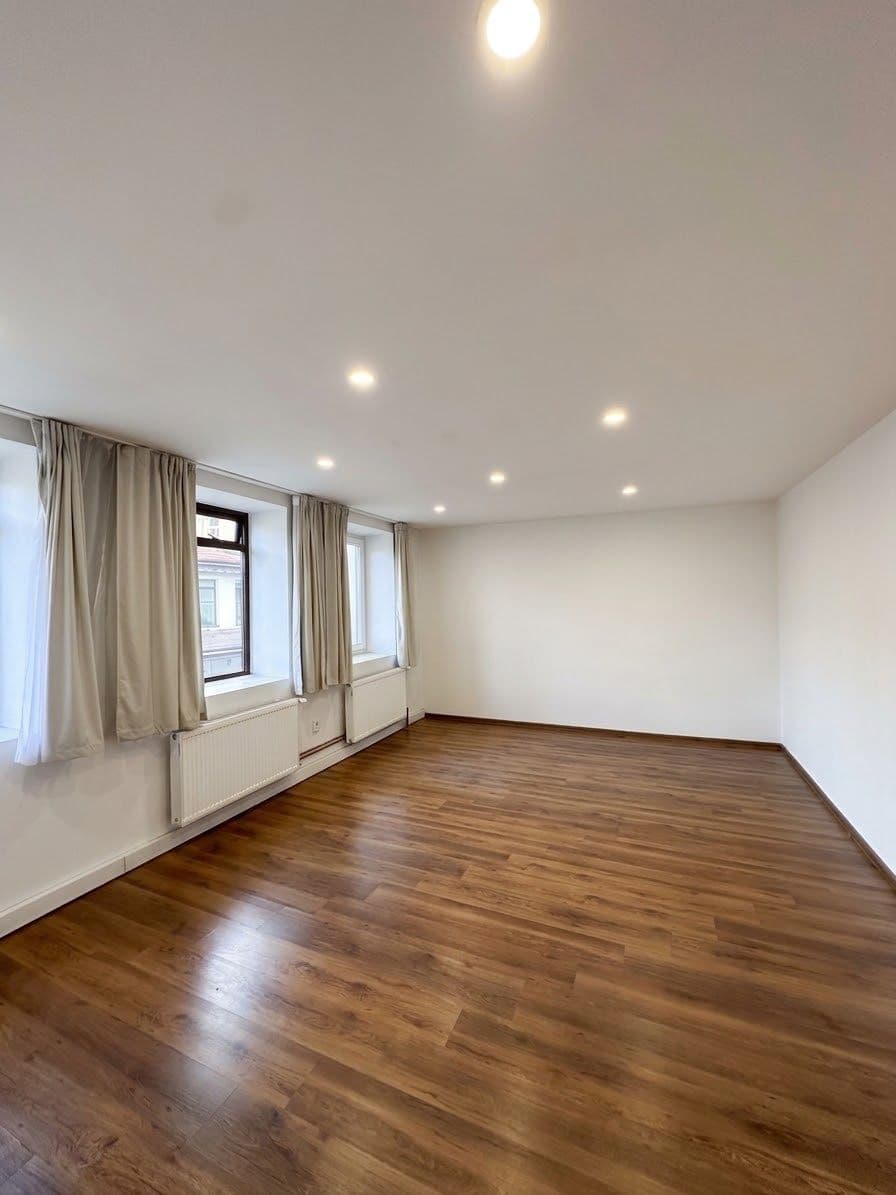 Pronájem bytu 3+kk 83 m², Máchova, Praha, Praha Pronájem bytu 3+kk 83 m², Máchova, Praha, Praha