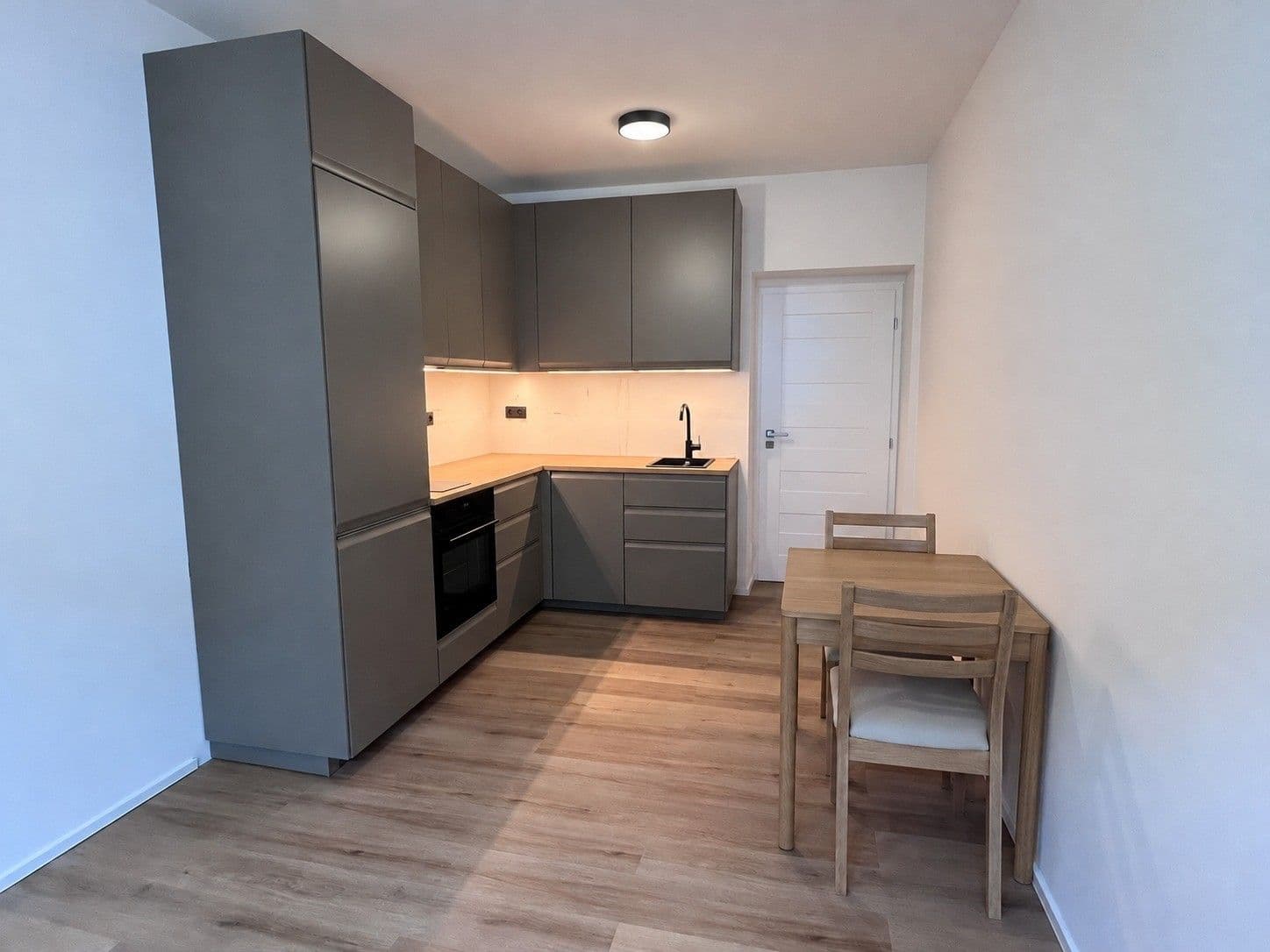 Pronájem bytu 2+kk 42 m², Musílkova, Praha, Praha Pronájem bytu 2+kk 42 m², Musílkova, Praha, Praha