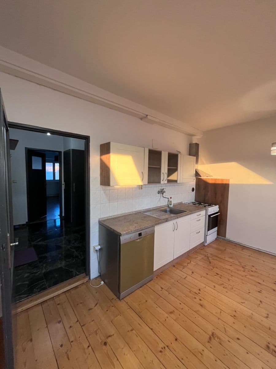 Pronájem bytu 2+kk 59 m², Chelčického, Plzeň, Plzeňský kraj Pronájem bytu 2+kk 59 m², Chelčického, Plzeň, Plzeňský kraj