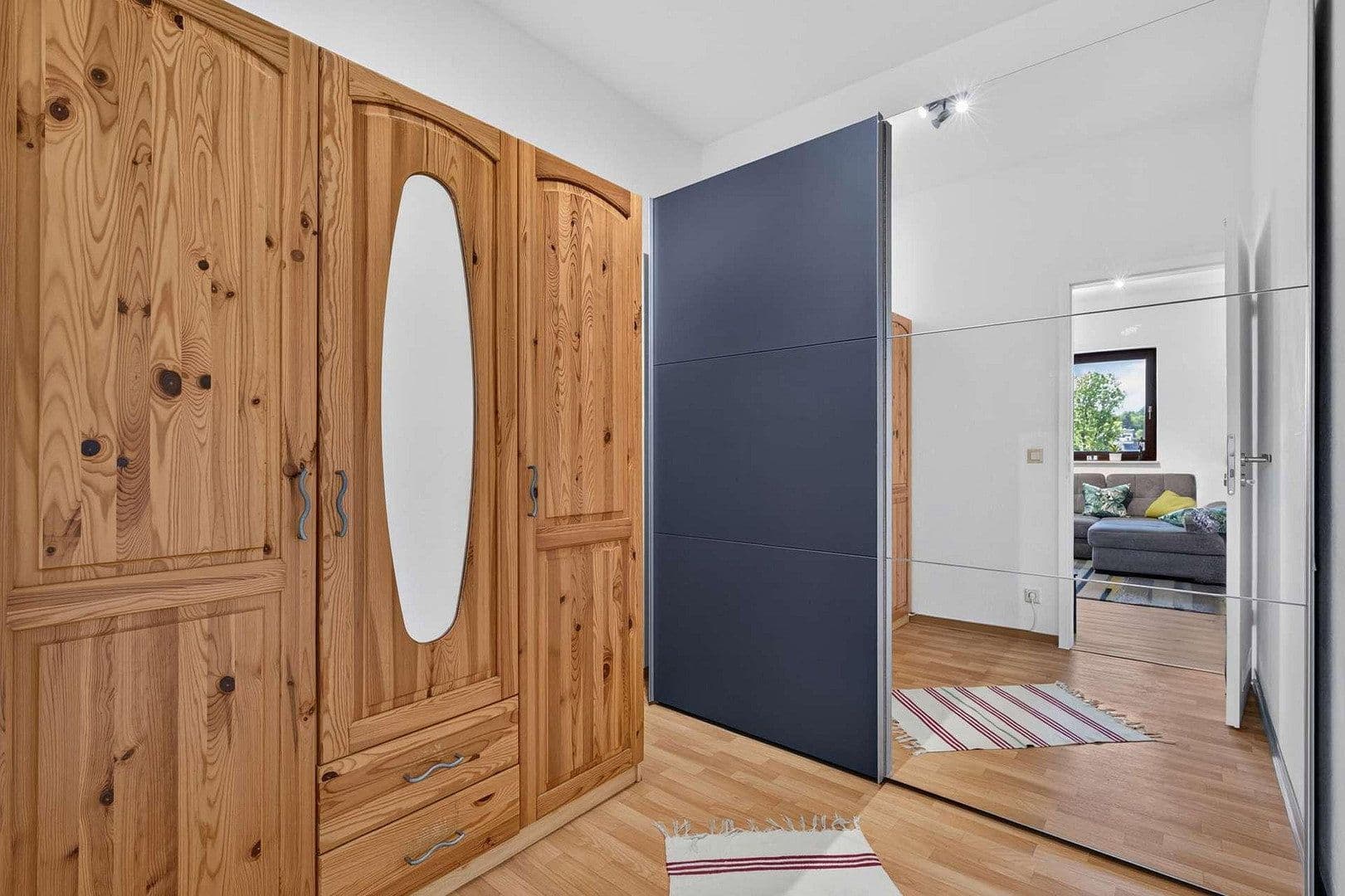 Pronájem bytu 2+1 70 m², Karlsruhe-Grötzingen, Bádensko-Württembersko Pronájem bytu 2+1 70 m², Karlsruhe-Grötzingen, Bádensko-Württembersko