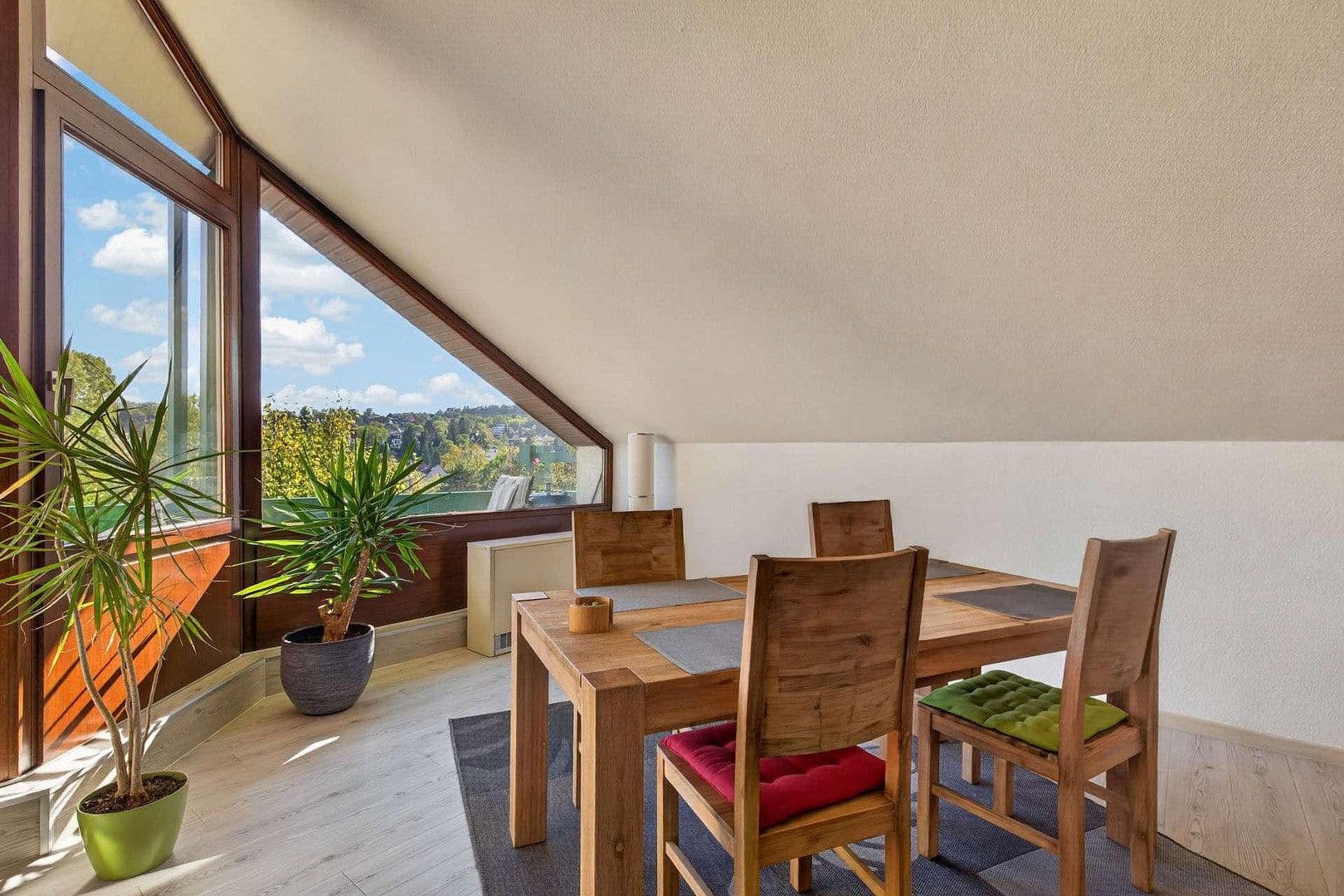 Pronájem bytu 2+1 70 m², Karlsruhe-Grötzingen, Bádensko-Württembersko Pronájem bytu 2+1 70 m², Karlsruhe-Grötzingen, Bádensko-Württembersko