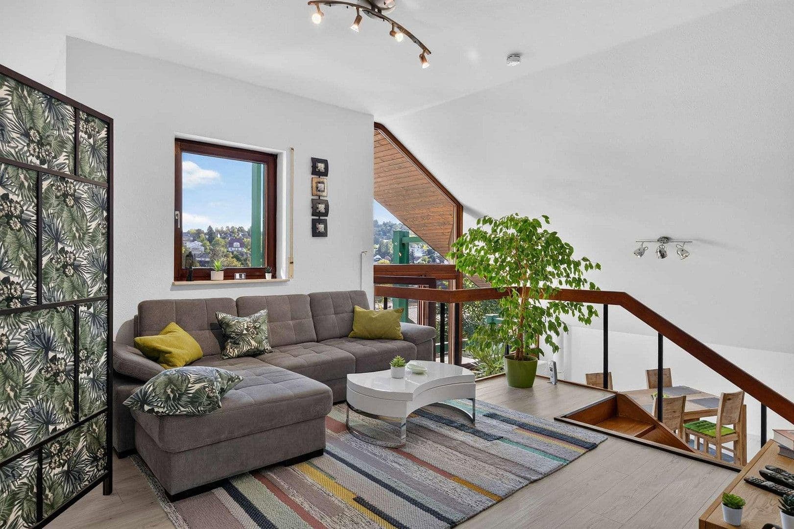 Pronájem bytu 2+1 70 m², Karlsruhe-Grötzingen, Bádensko-Württembersko Pronájem bytu 2+1 70 m², Karlsruhe-Grötzingen, Bádensko-Württembersko
