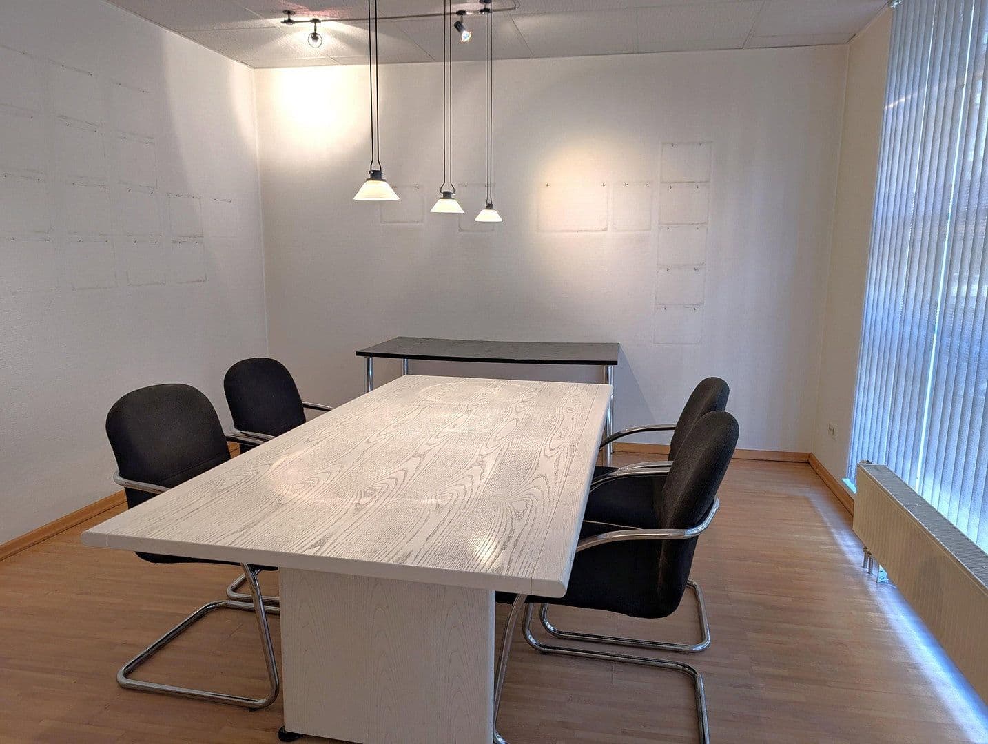 Pronájem kanceláře 103 m², Kaiserslautern, Porýní-Falc Pronájem kanceláře 103 m², Kaiserslautern, Porýní-Falc