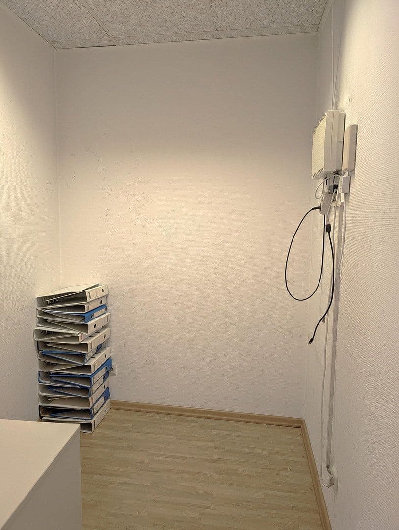 Pronájem kanceláře 103 m², Kaiserslautern, Porýní-Falc Pronájem kanceláře 103 m², Kaiserslautern, Porýní-Falc