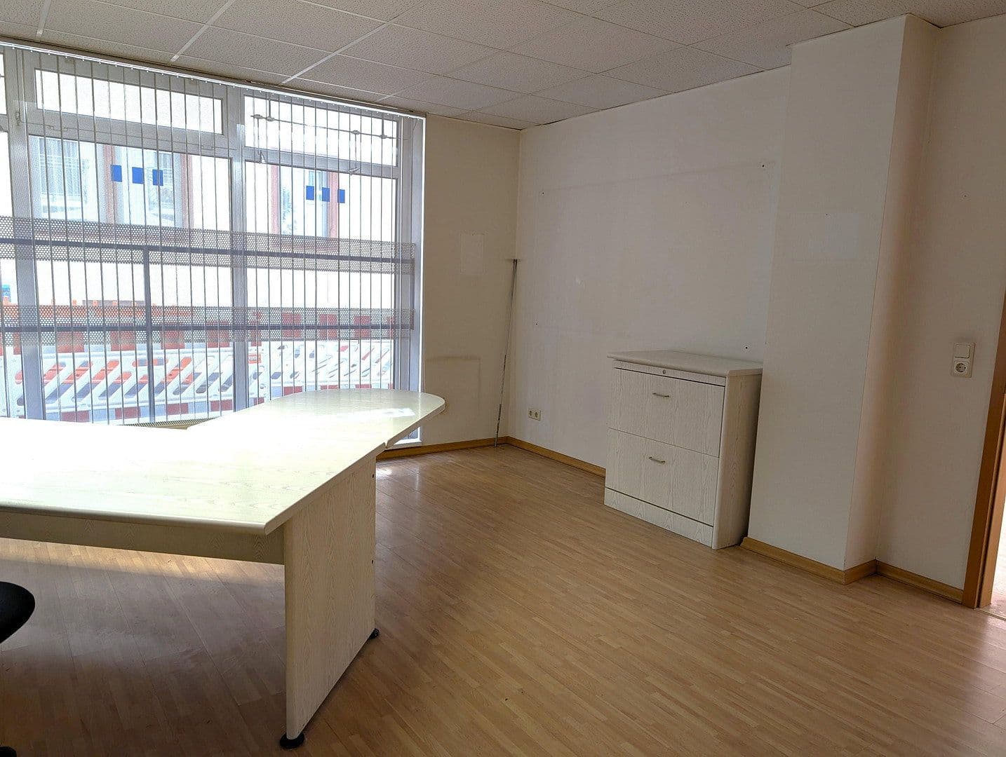 Pronájem kanceláře 103 m², Kaiserslautern, Porýní-Falc Pronájem kanceláře 103 m², Kaiserslautern, Porýní-Falc