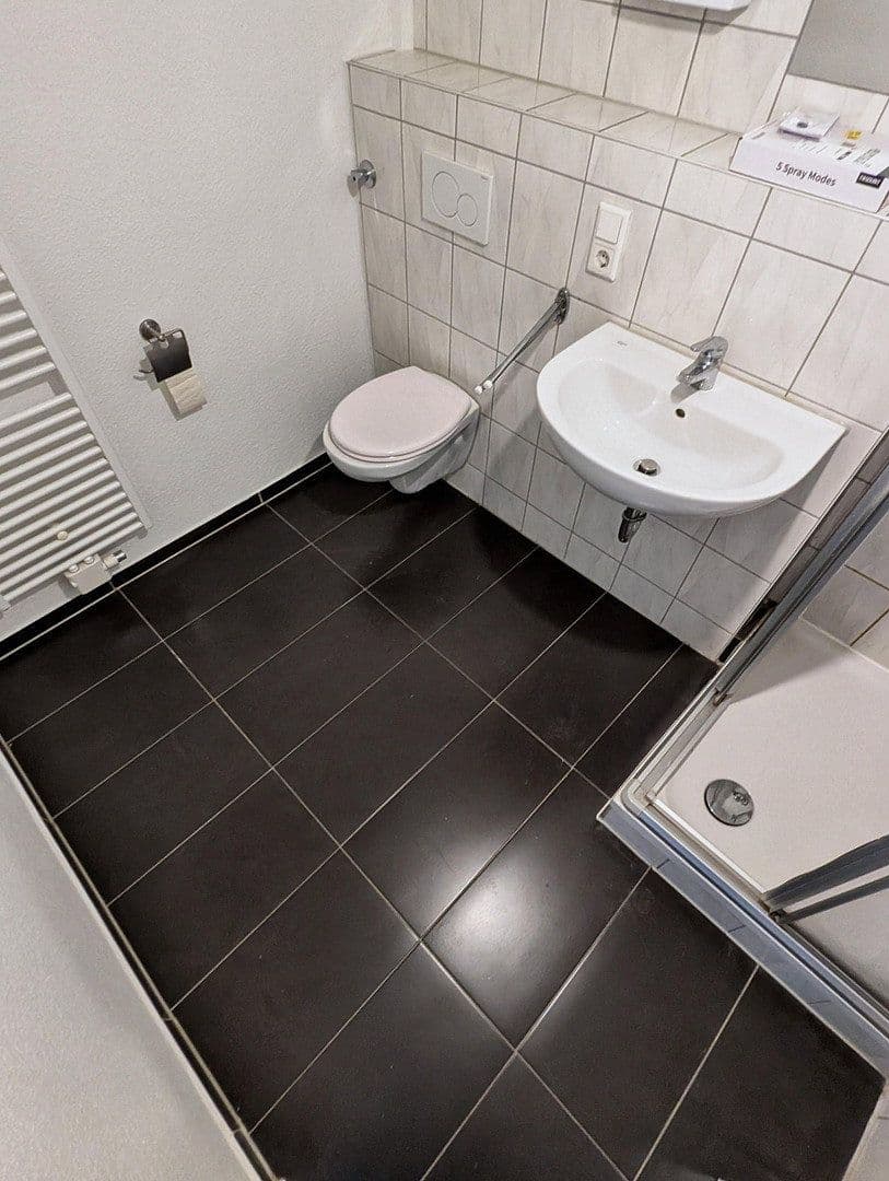 Pronájem bytu 2+1 58 m², Merscheider Straße 99a, Solingen, Severní Porýní-Vestfálsko Pronájem bytu 2+1 58 m², Merscheider Straße 99a, Solingen, Severní Porýní-Vestfálsko