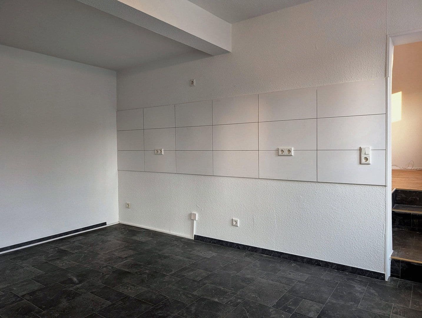 Pronájem bytu 2+1 58 m², Merscheider Straße 99a, Solingen, Severní Porýní-Vestfálsko Pronájem bytu 2+1 58 m², Merscheider Straße 99a, Solingen, Severní Porýní-Vestfálsko