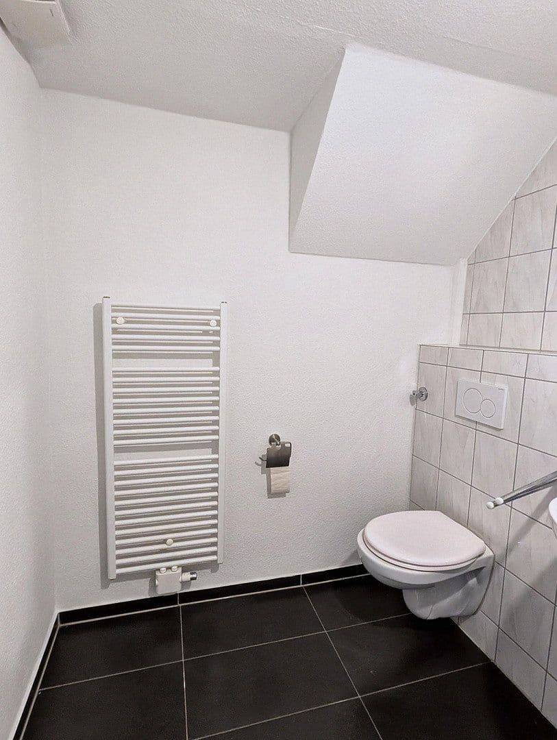Pronájem bytu 2+1 58 m², Merscheider Straße 99a, Solingen, Severní Porýní-Vestfálsko Pronájem bytu 2+1 58 m², Merscheider Straße 99a, Solingen, Severní Porýní-Vestfálsko