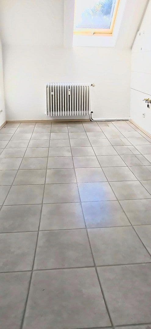Pronájem bytu 3+1 95 m², Merscheider Straße 99, Solingen, Severní Porýní-Vestfálsko Pronájem bytu 3+1 95 m², Merscheider Straße 99, Solingen, Severní Porýní-Vestfálsko