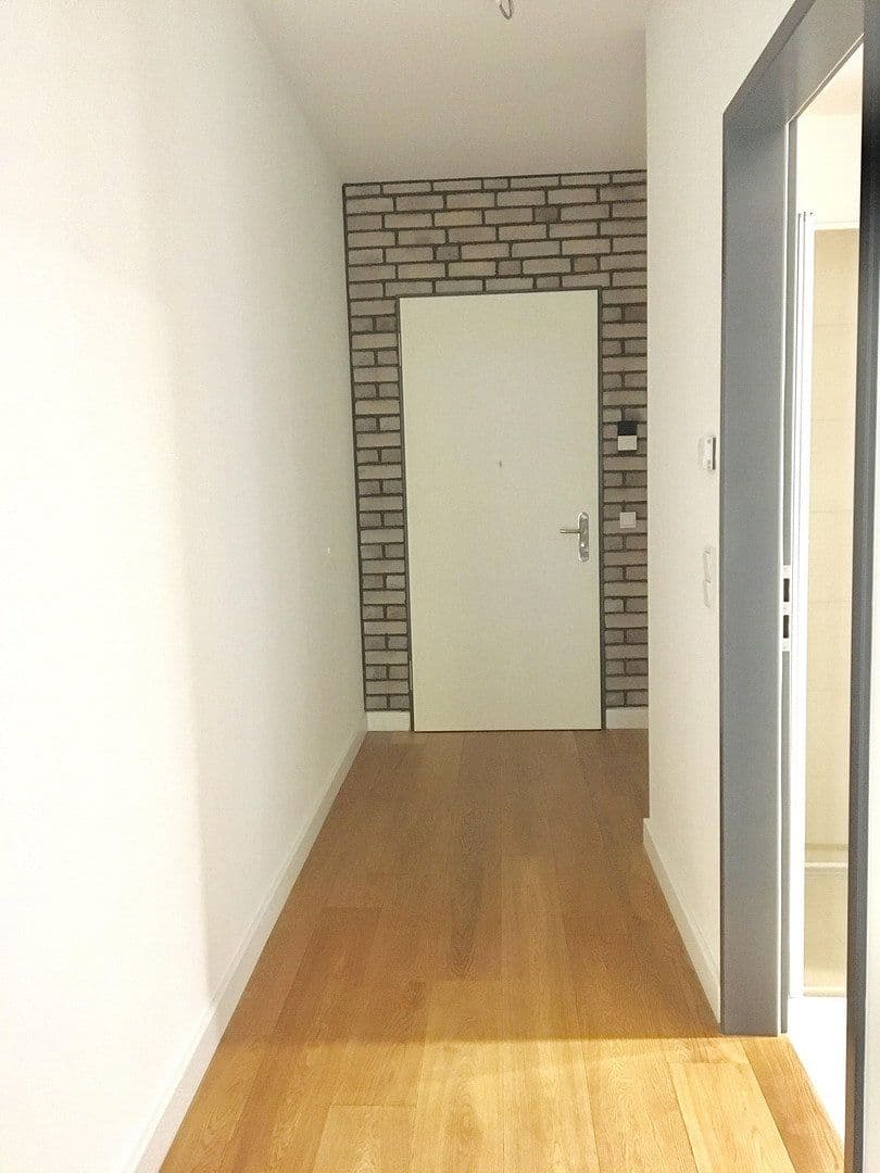 Pronájem bytu 2+1 62 m², Otto-Suhr-Allee 18 / 20, Berlin, Berlín Pronájem bytu 2+1 62 m², Otto-Suhr-Allee 18 / 20, Berlin, Berlín